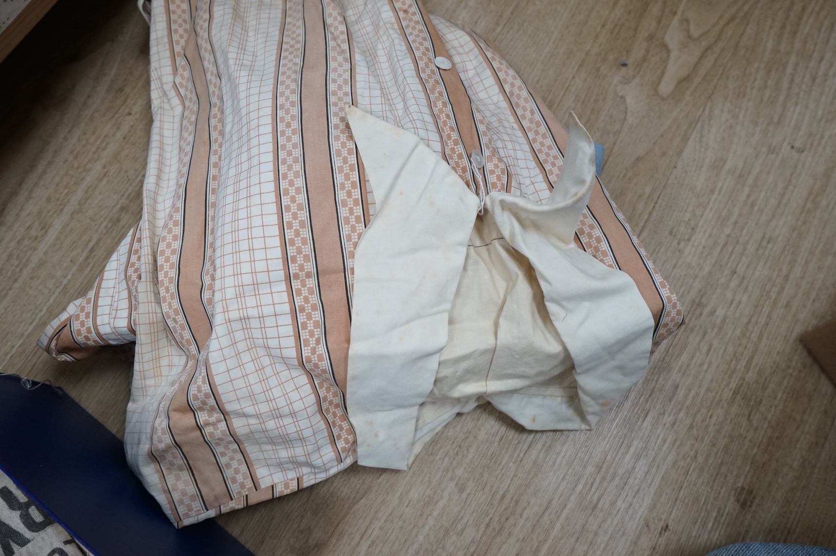 Textiles to include fringed shawl, USA sack, section of patchwork quilt and two dresses